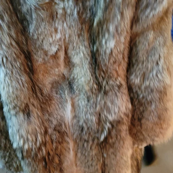 VINTAGE GENUINE FUR COAT & HAT - Picture 5 of 12